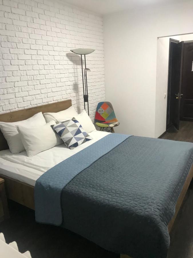 Enrico Hotel Dnjepropetovsk Buitenkant foto