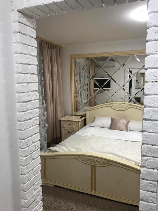 Enrico Hotel Dnjepropetovsk Buitenkant foto