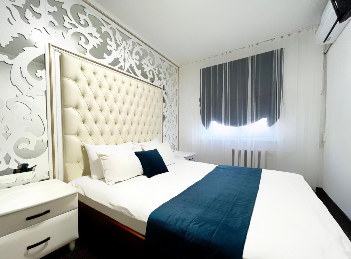 Enrico Hotel Dnjepropetovsk Buitenkant foto