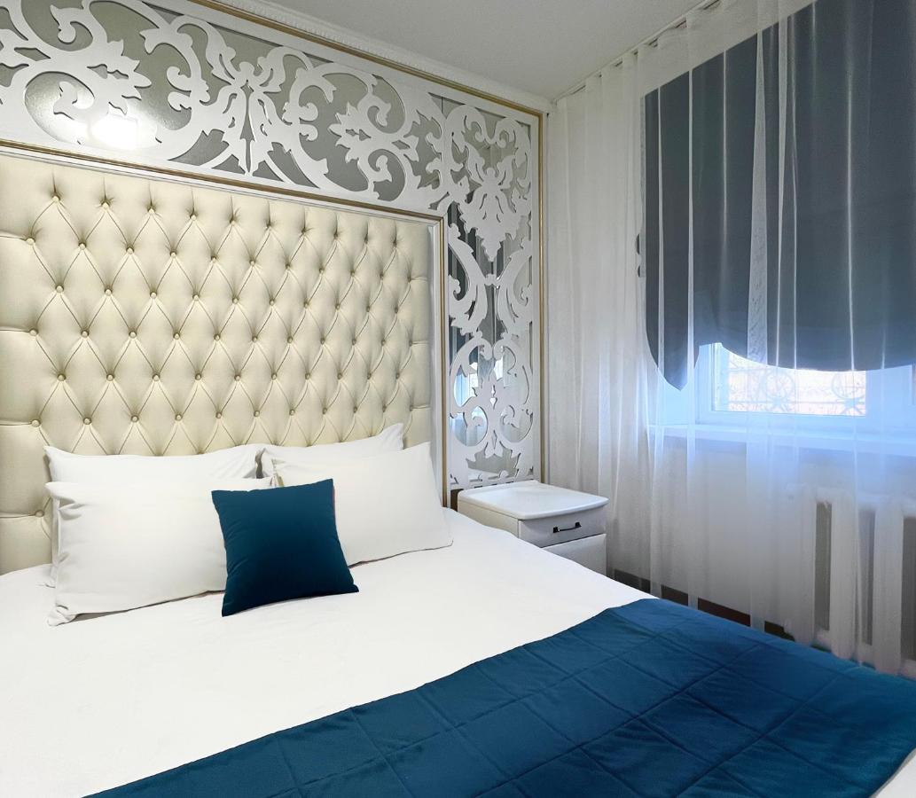 Enrico Hotel Dnjepropetovsk Buitenkant foto