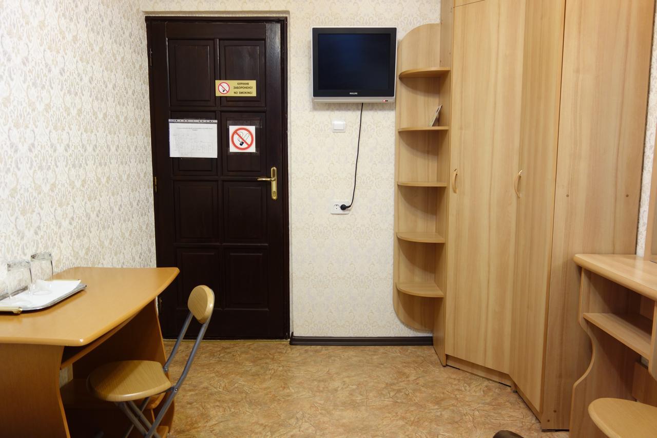 Enrico Hotel Dnjepropetovsk Buitenkant foto
